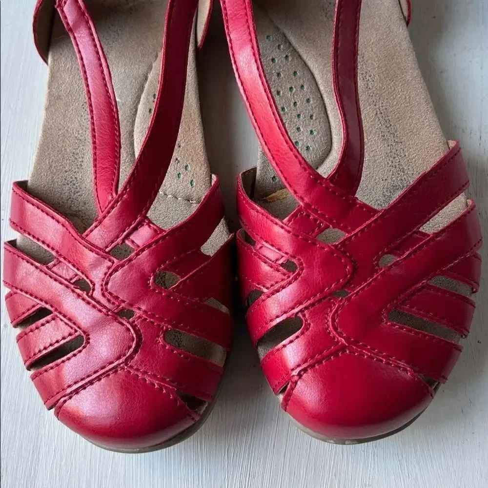Earth origins Red Berri Mary Jane Woven Slingback Women's Sandals Size 6M